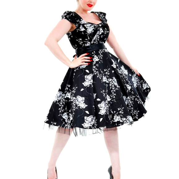 Handrlondon Dresses & Skirts - NWT RETRO Vintage 50S pin up Rockabilly DRESS